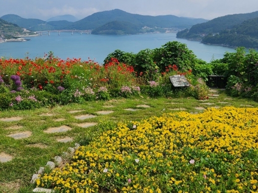 ���� ����4