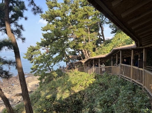 ���� ����4